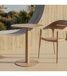 MESA BEIGE METAL SALÓN 70 X 70 X 73 CM