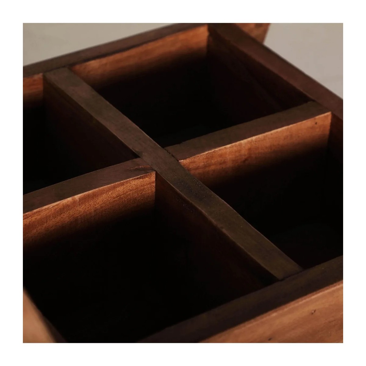 MACETERO BANDEJA AKVIRAN