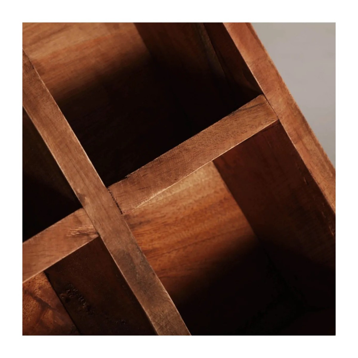 MACETERO BANDEJA AKVIRAN