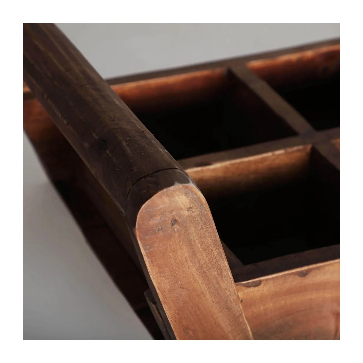 MACETERO BANDEJA AKVIRAN