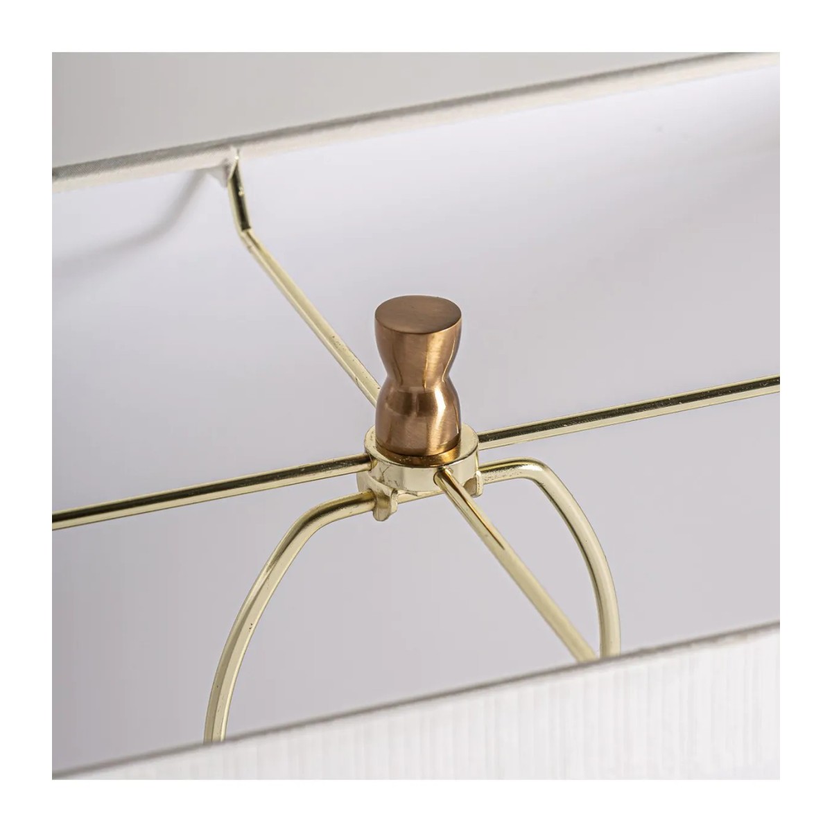 LÁMPARA DE SOBREMESA