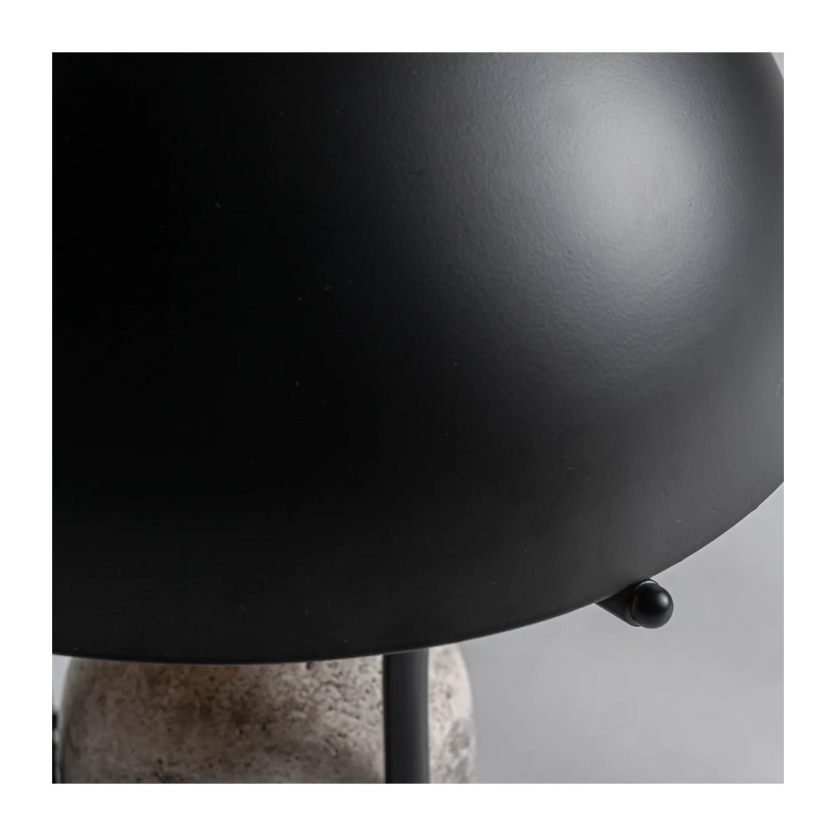 LÁMPARA DE SOBREMESA