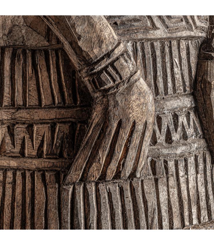 ESCULTURA PIE J 2