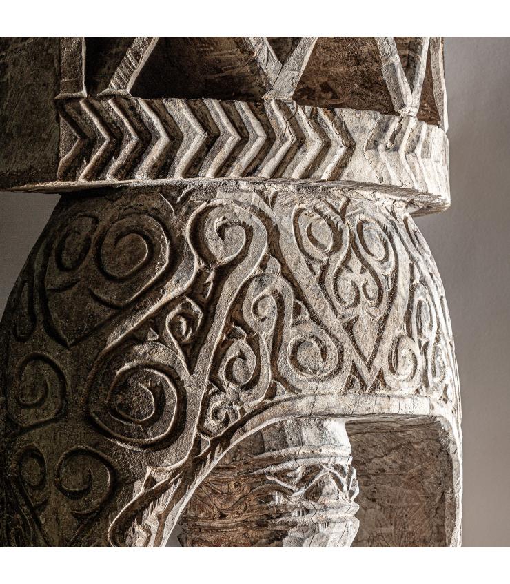 ESCULTURA PIE