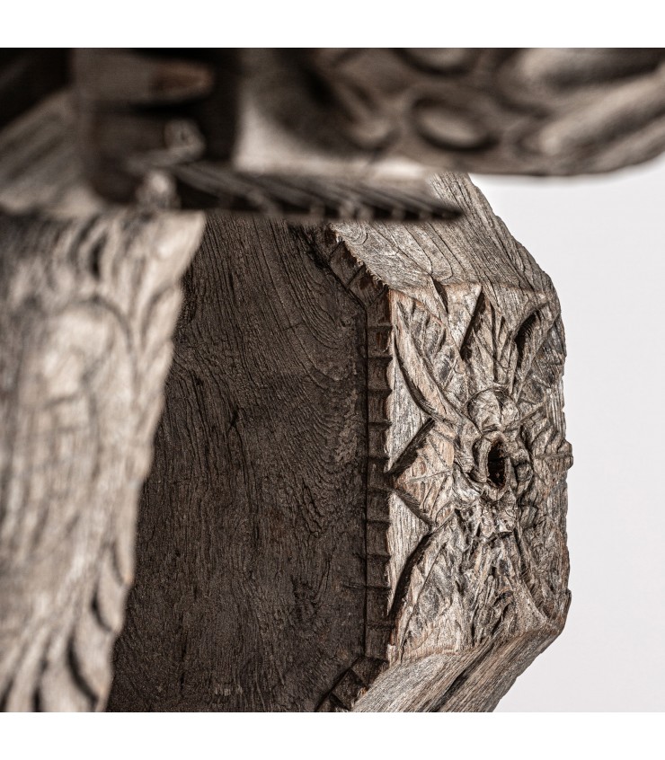 ESCULTURA J 2