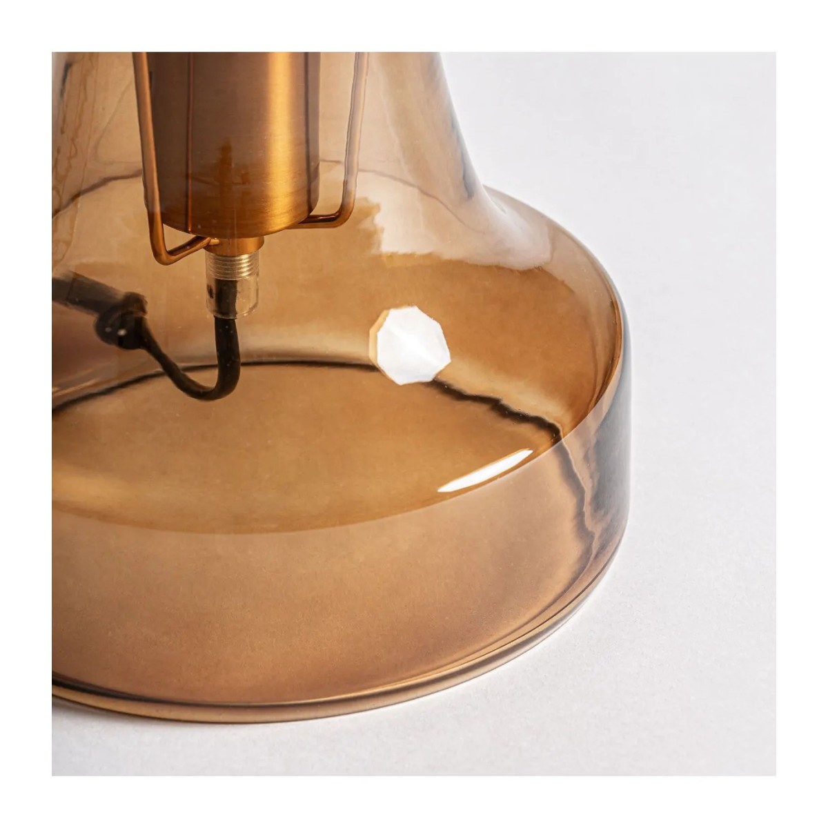 LÁMPARA DE SOBREMESA HASSELT