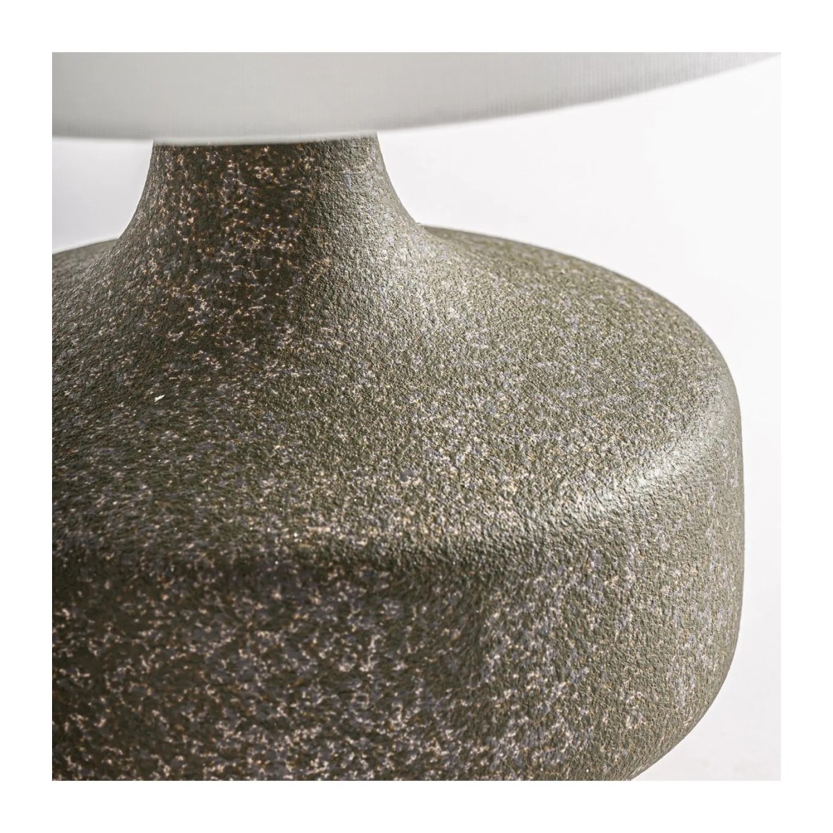 LÁMPARA DE SOBREMESA