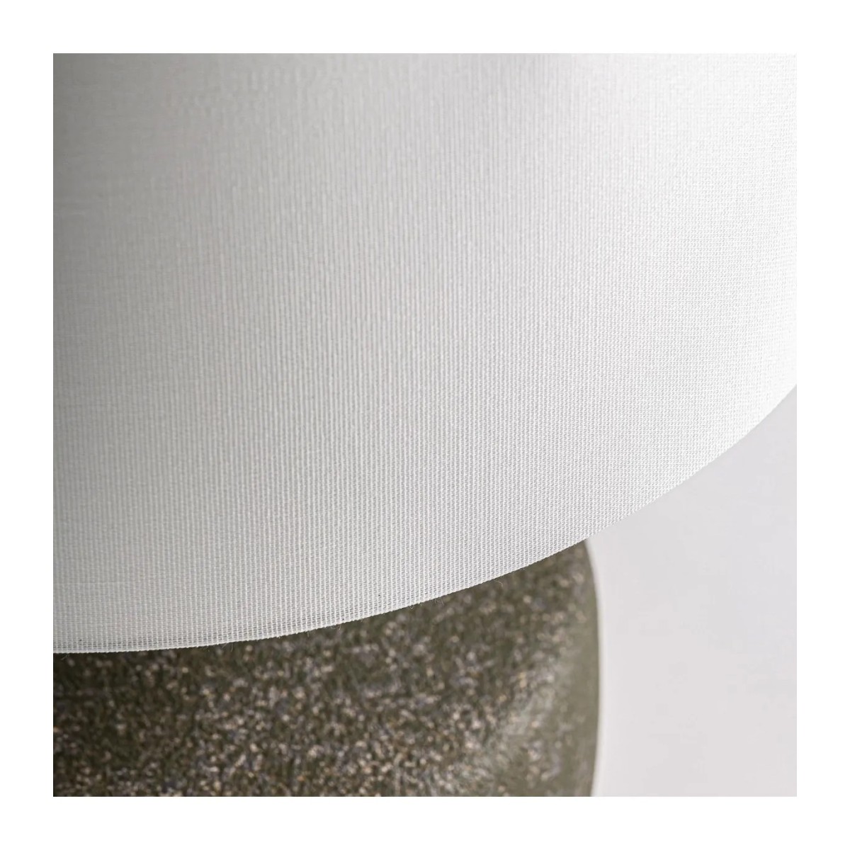 LÁMPARA DE SOBREMESA