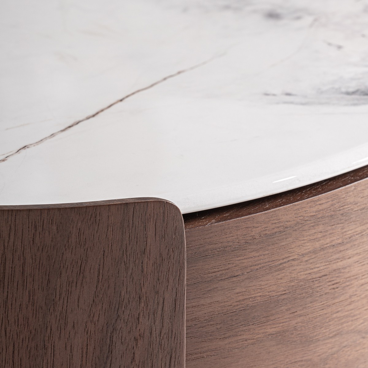 MESITA DE NOCHE STUETTA