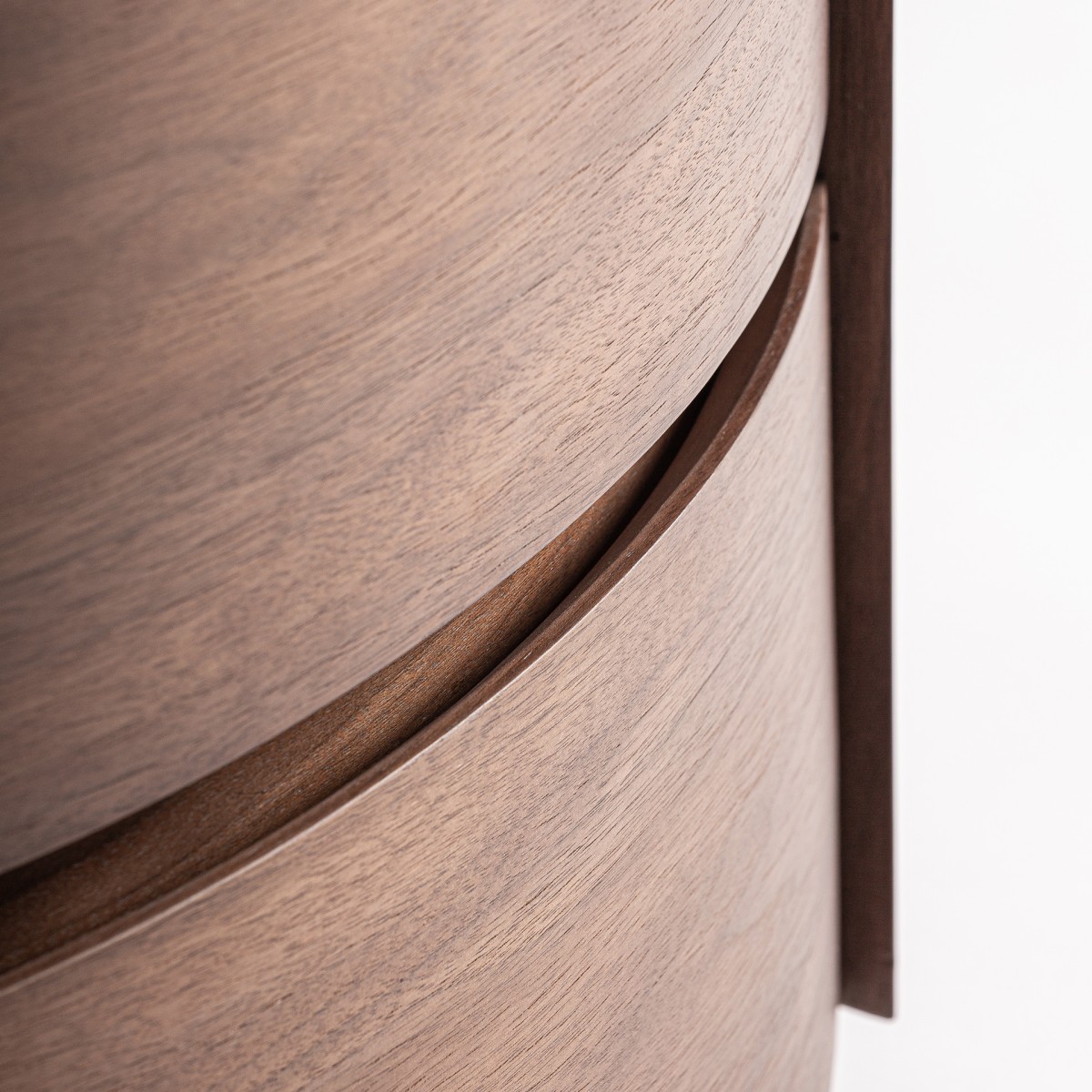 MESITA DE NOCHE STUETTA