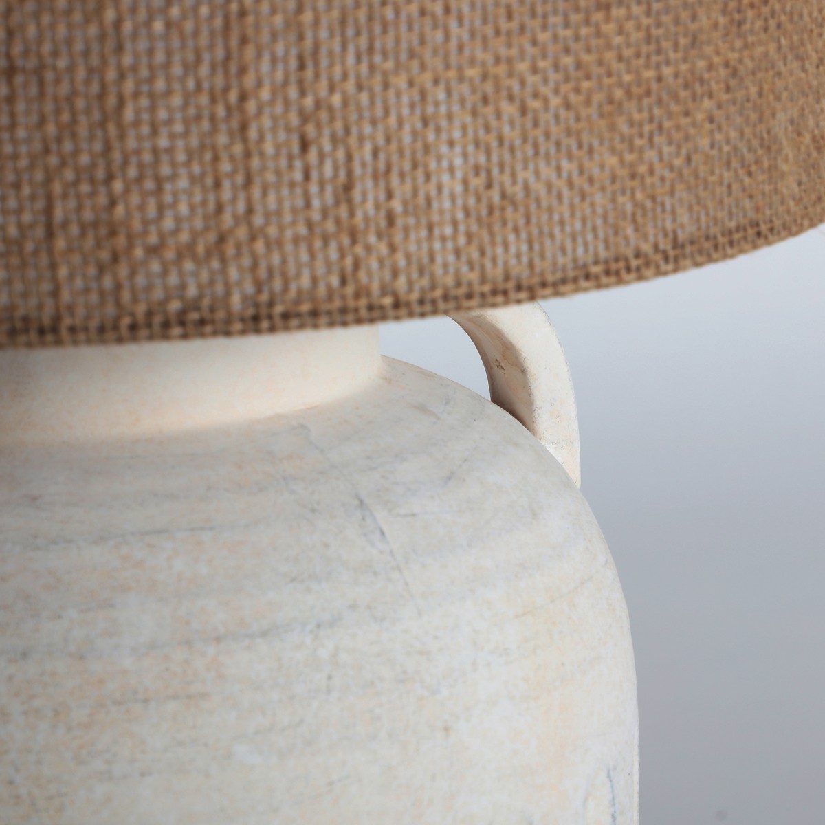 LÁMPARA DE SOBREMESA