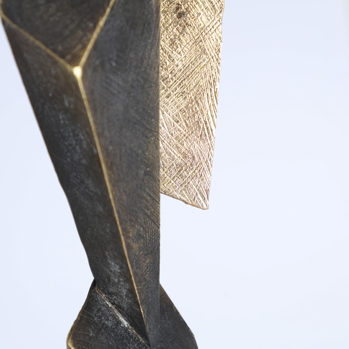 FIGURA DECORATIVA VERTEX