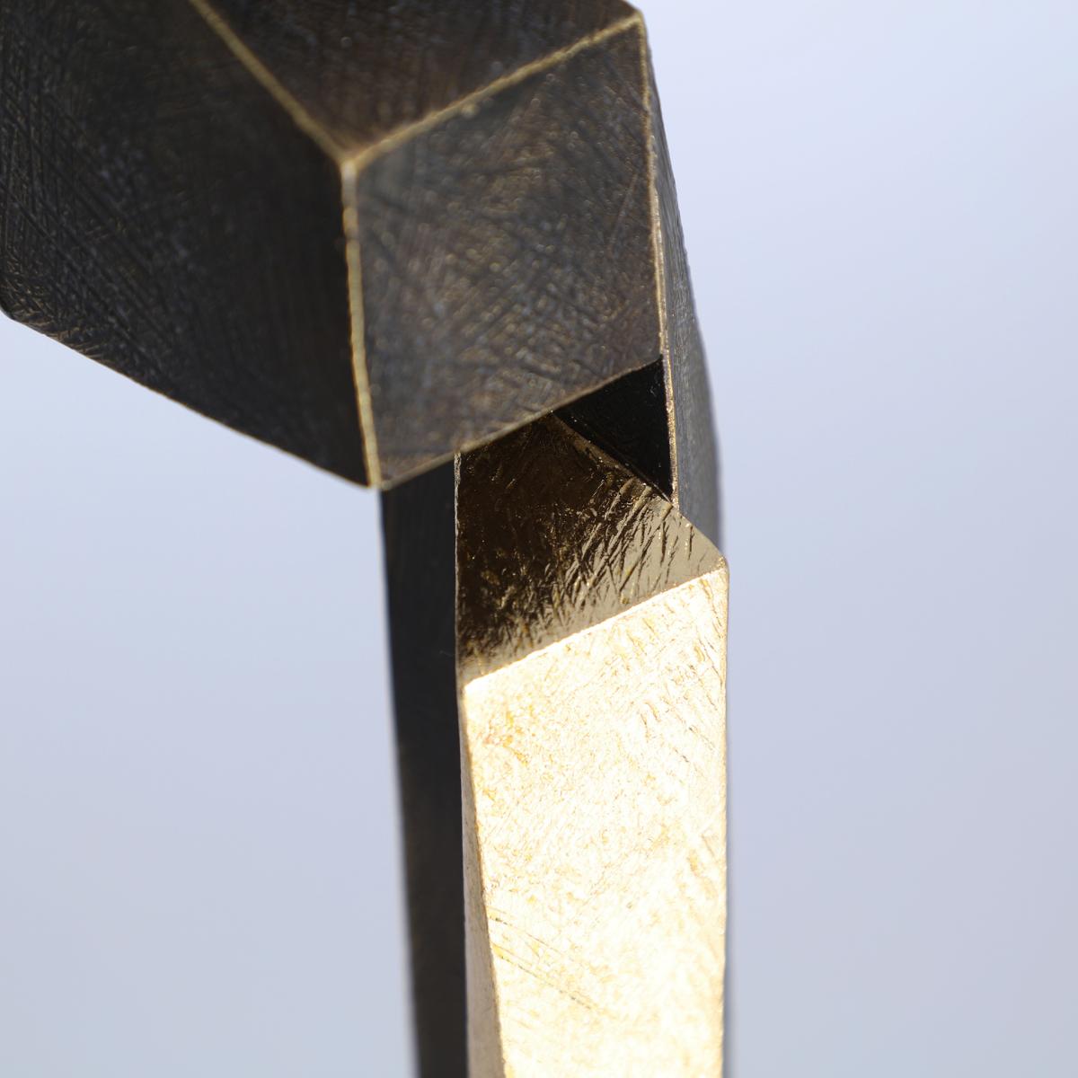 FIGURA DECORATIVA VERTEX