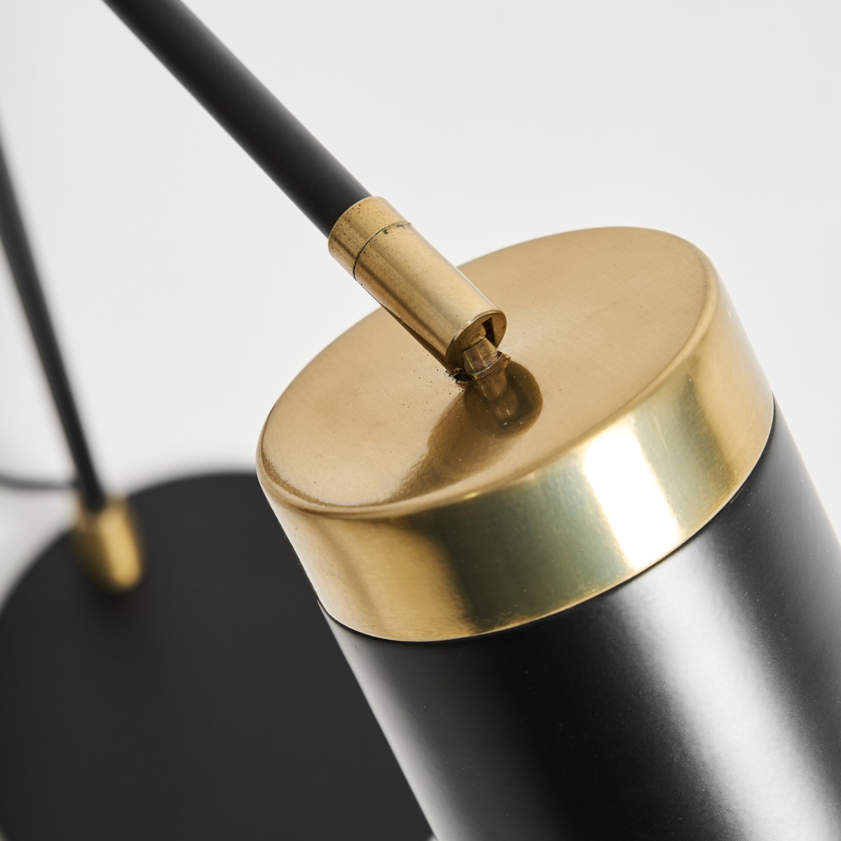 LÁMPARA DE SOBREMESA SEB