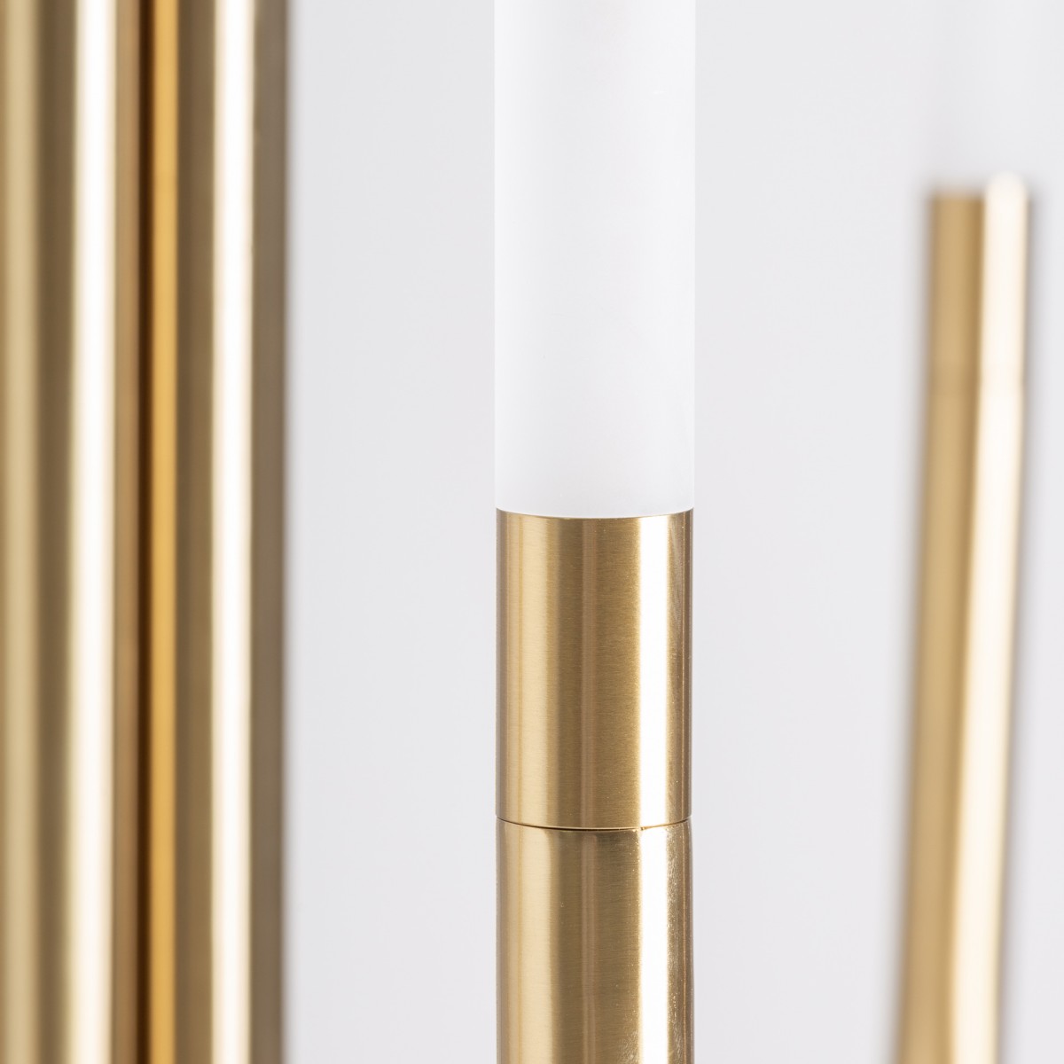 LÁMPARA DE COLGAR NAIM